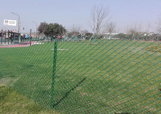 باغ خود را با این ایده های مش الماس پلاستیکی بازسازی کنید